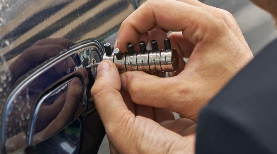 Professional metal roof installation in Mishawaka, IN